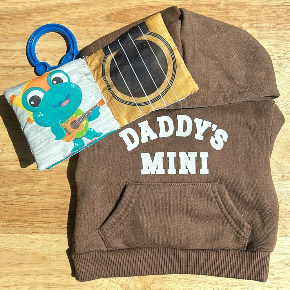 Newborn hoodie 😍